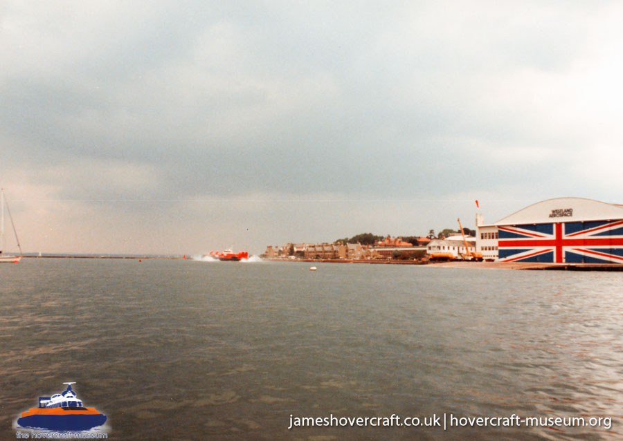 AP1-88 hovercraft promotional day by BHC -  (credit: The <a href='http://www.hovercraft-museum.org/' target='_blank'>Hovercraft Museum Trust</a>).
